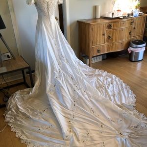 Wedding dress